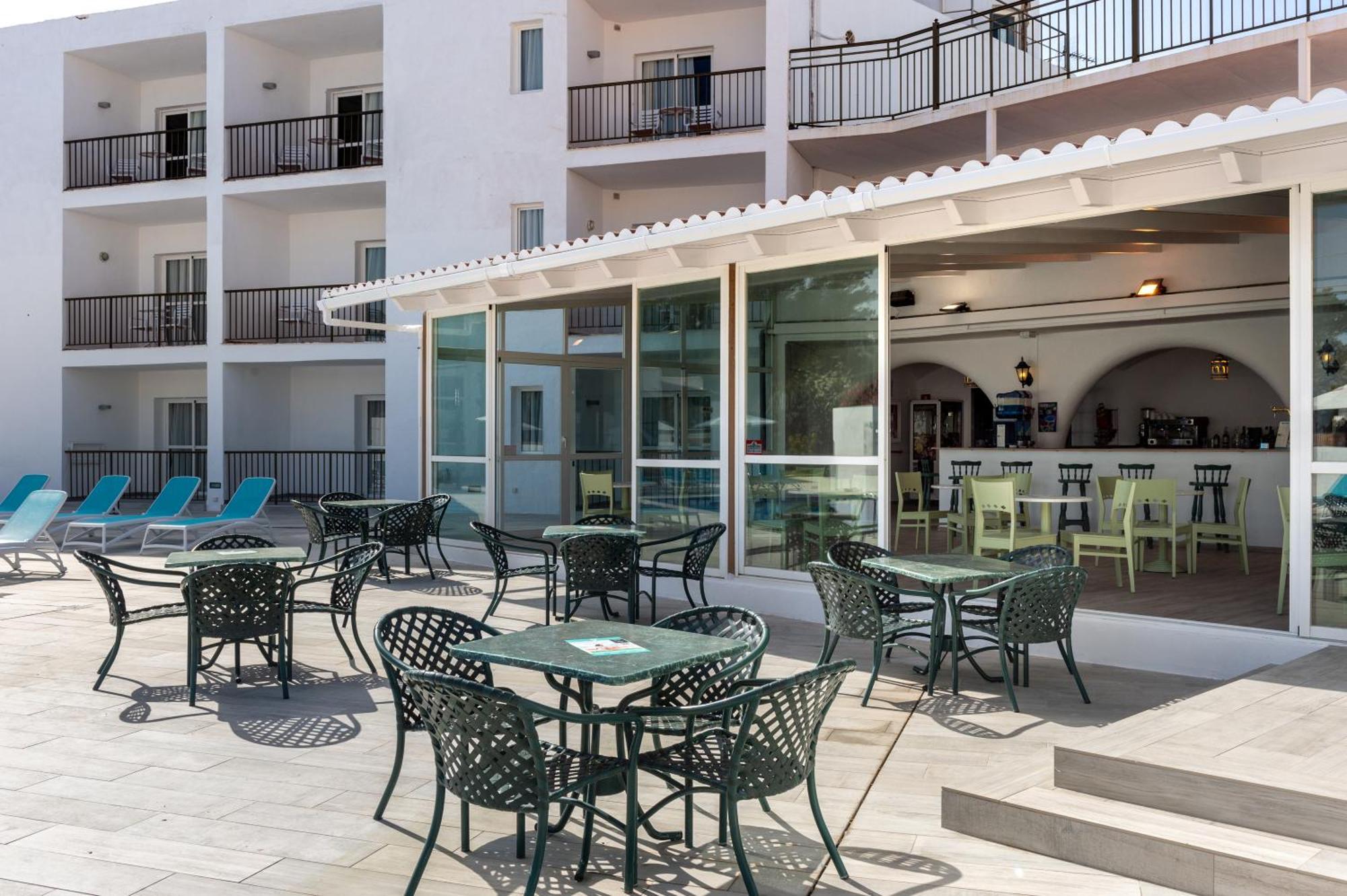 Aparthotel Vibra Club Maritim Sant Antoni de Portmany Exterior foto