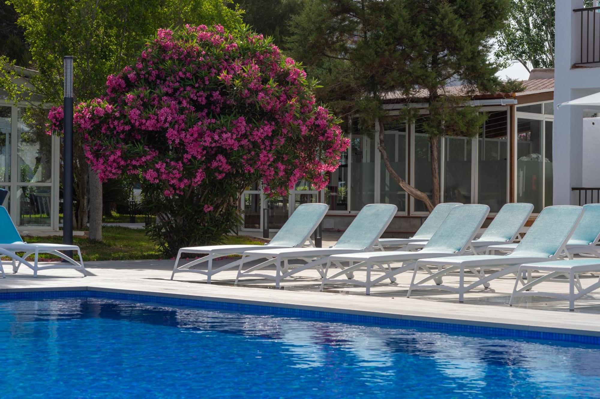 Aparthotel Vibra Club Maritim Sant Antoni de Portmany Exterior foto