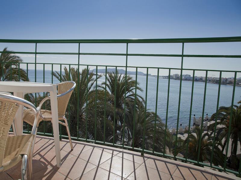 Aparthotel Vibra Club Maritim Sant Antoni de Portmany Exterior foto