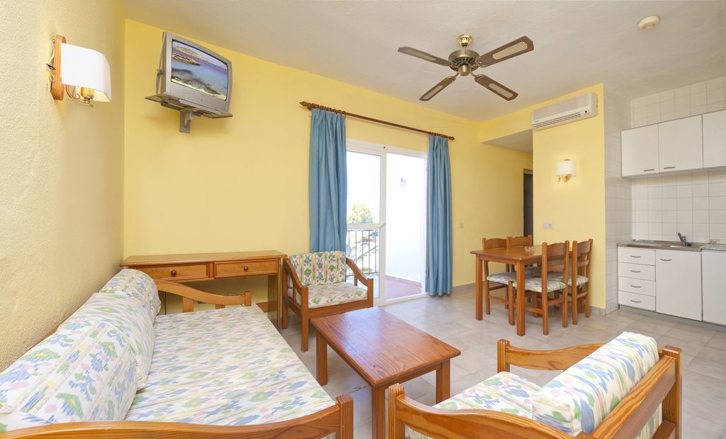 Aparthotel Vibra Club Maritim Sant Antoni de Portmany Zimmer foto